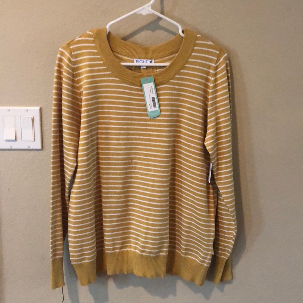 Francie back detail pullover